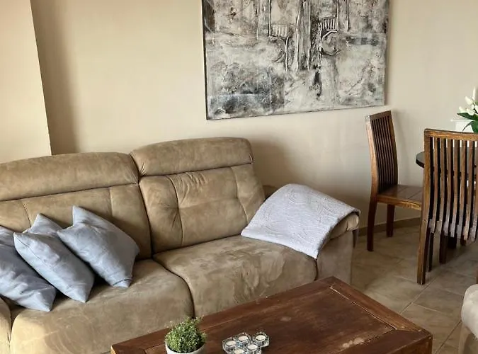 Carabeo 72 Menyber アパート ネルハ