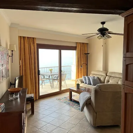 Carabeo 72 Menyber Apartmán