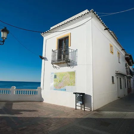 Carabeo 72 Menyber Apartmán *