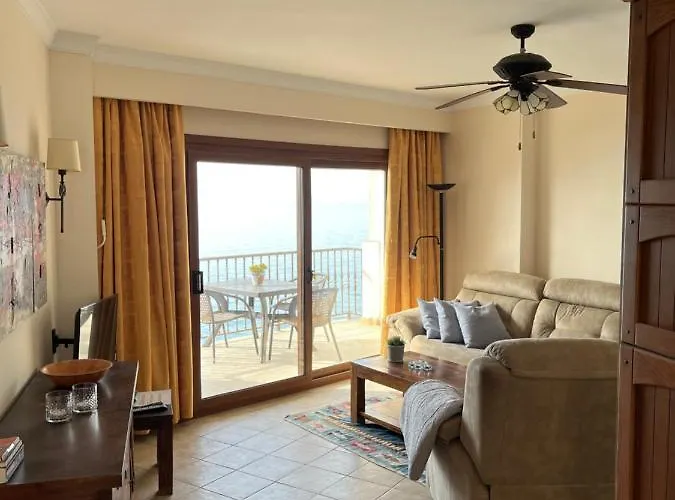 Carabeo 72 Menyber شقة