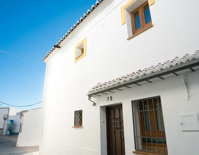 Carabeo 72 Menyber Apartment *